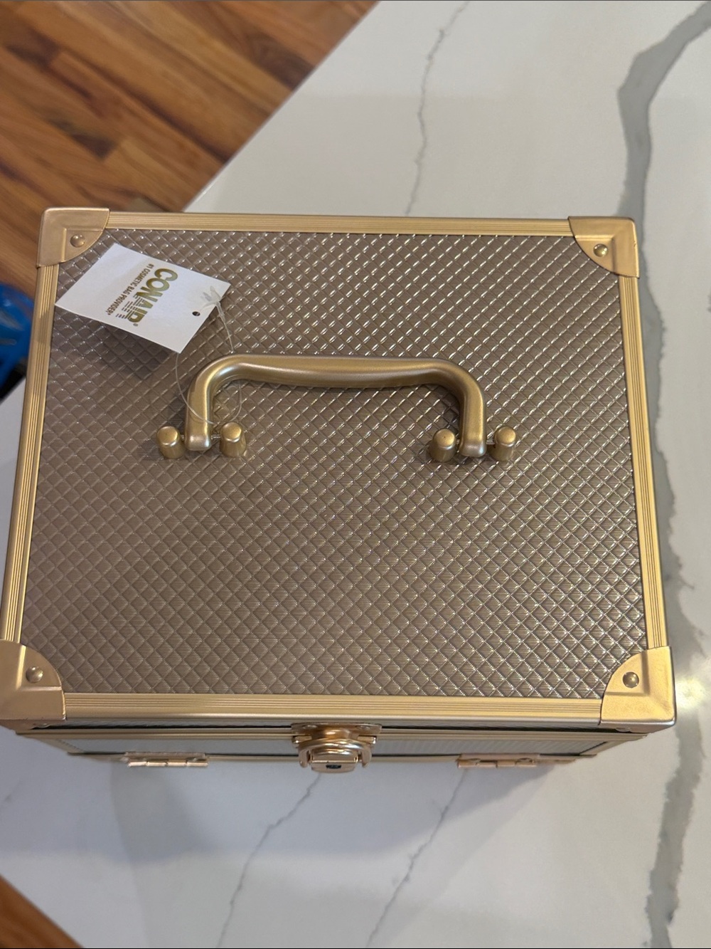 CONAIR 100-PIECE BRONZE BEAUTY CASE - Picture 6 of 6
